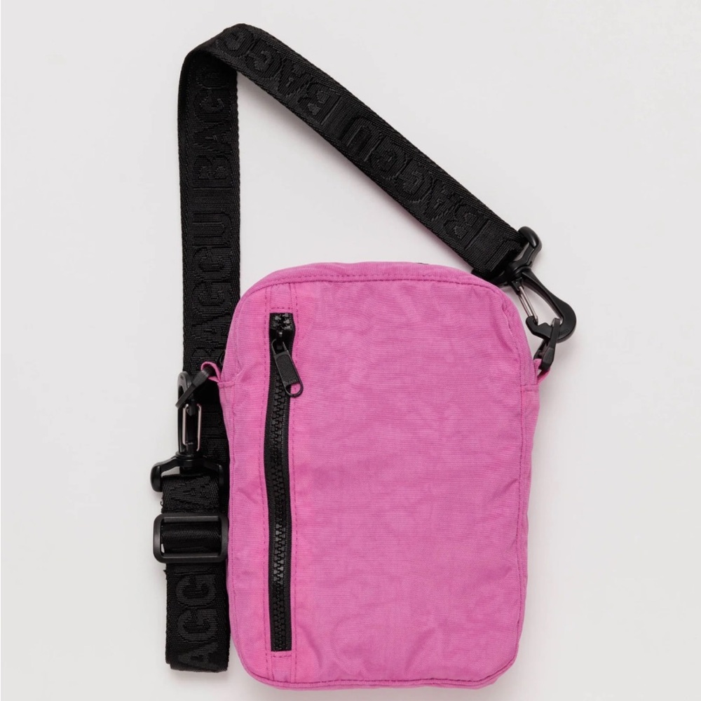 Pink Baggu crossbody sport